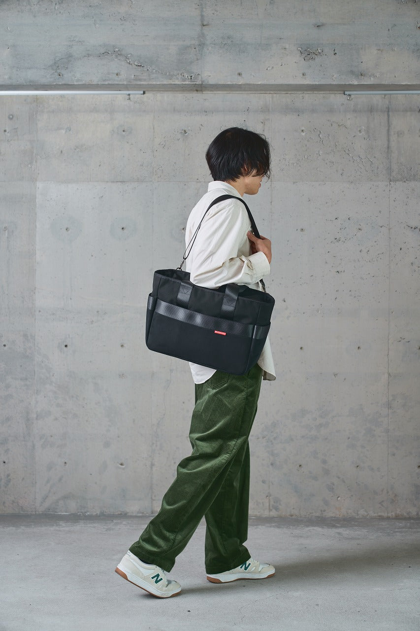 ビックデイリー|シンプルかつ大容量|再生シートベルト使用(日本製)