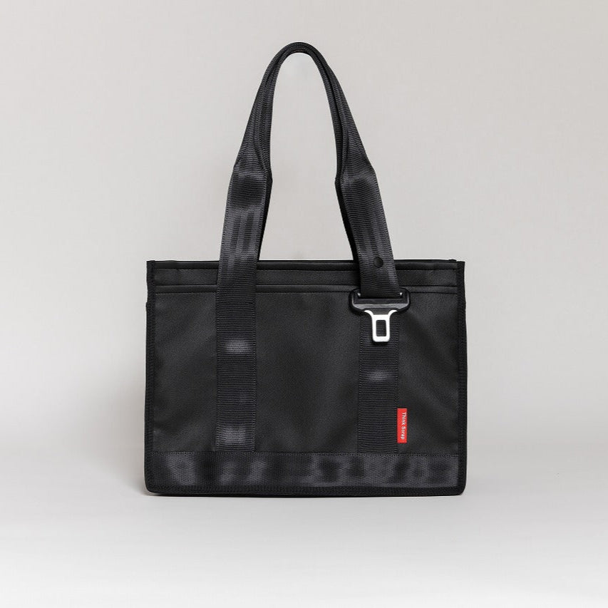 Think Scrap シートベルト端材アップサイクルバッグブランド