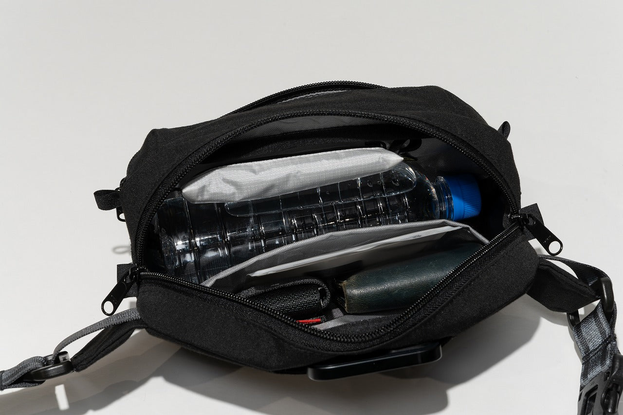 ボディバッグ｜多機能で使いやすい｜再生シートベルト使用（日本製）