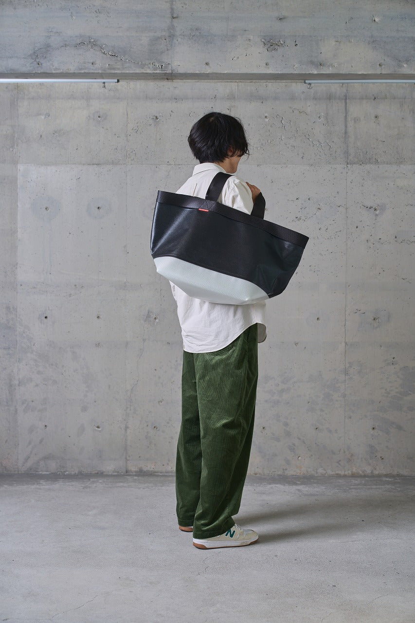 ギアバッグM｜シートベルト×テント×ターポリン｜耐水・洗える｜（日本製）