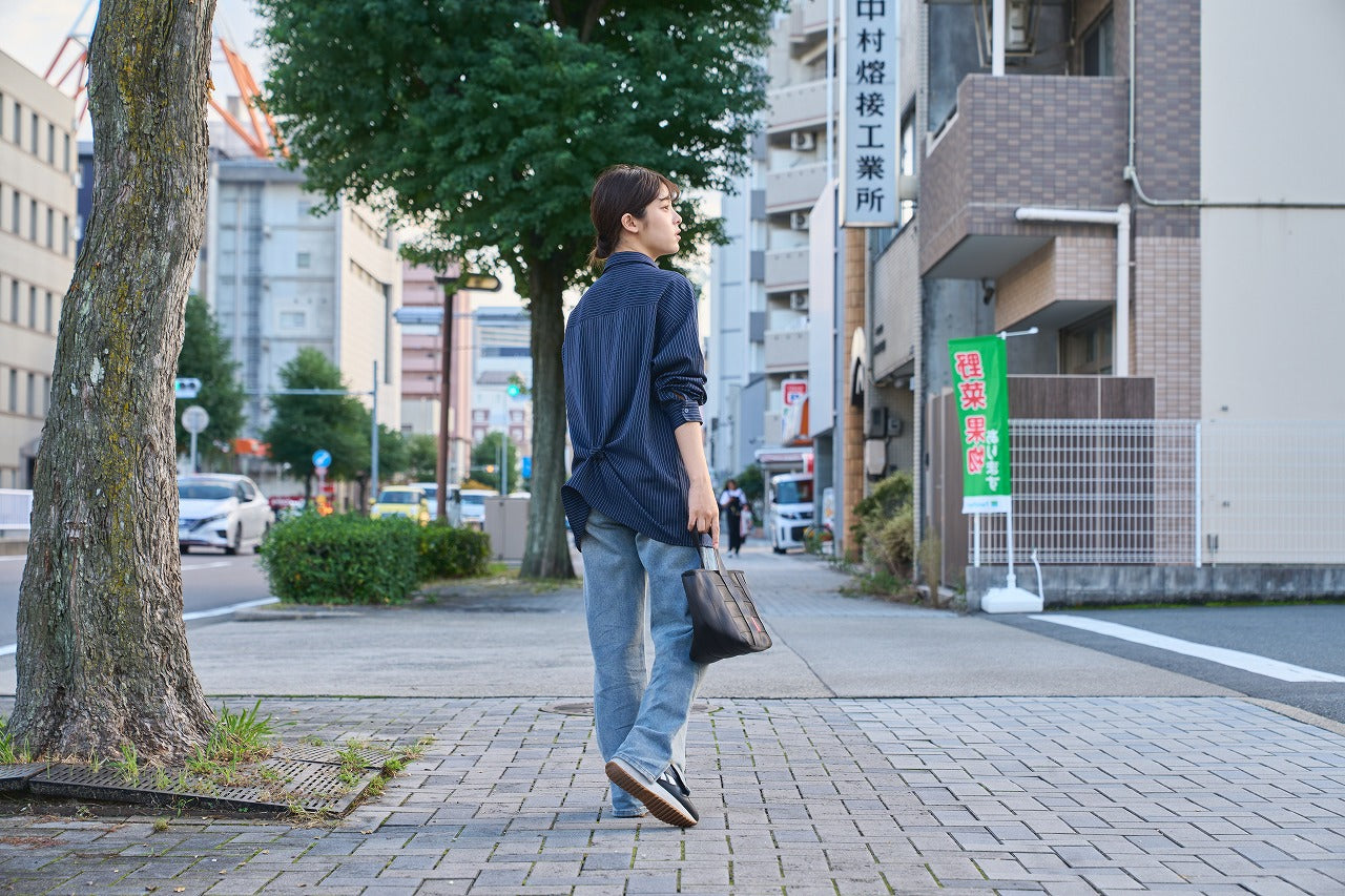 シートベルトトート ミニ｜多機能で洗練されたフォルム｜再生シートベルト使用（日本製）