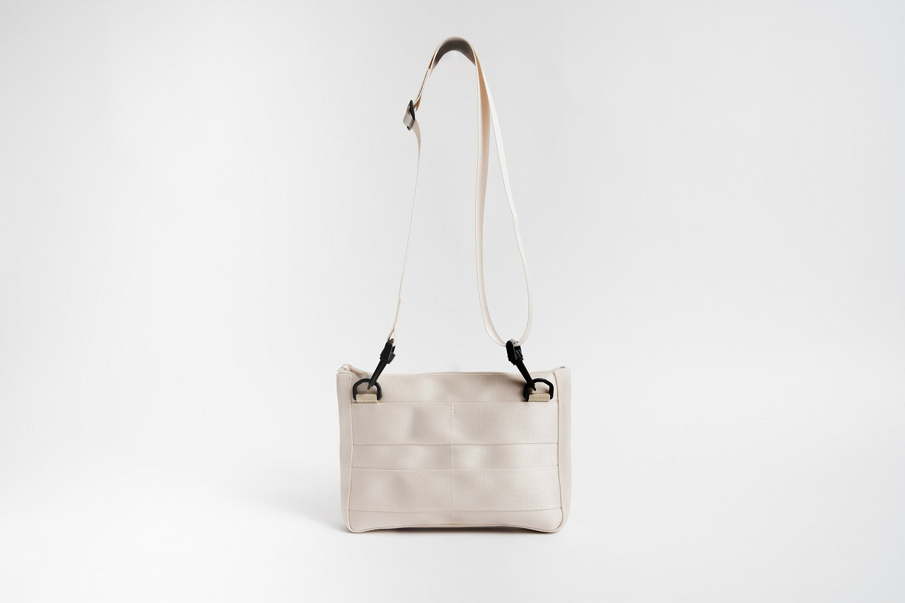 THINK SCRAP – THINK SCRAP シートベルト端材アップサイクルバッグブランド